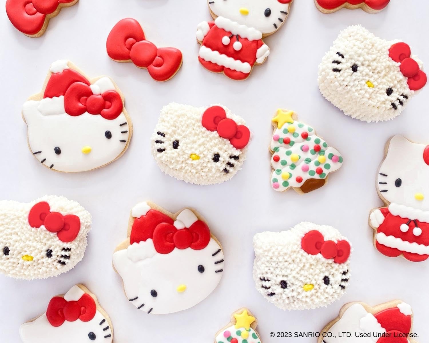 Amazon.com: Handstand Kitchen Hello Kitty Ultimate Holiday Baking